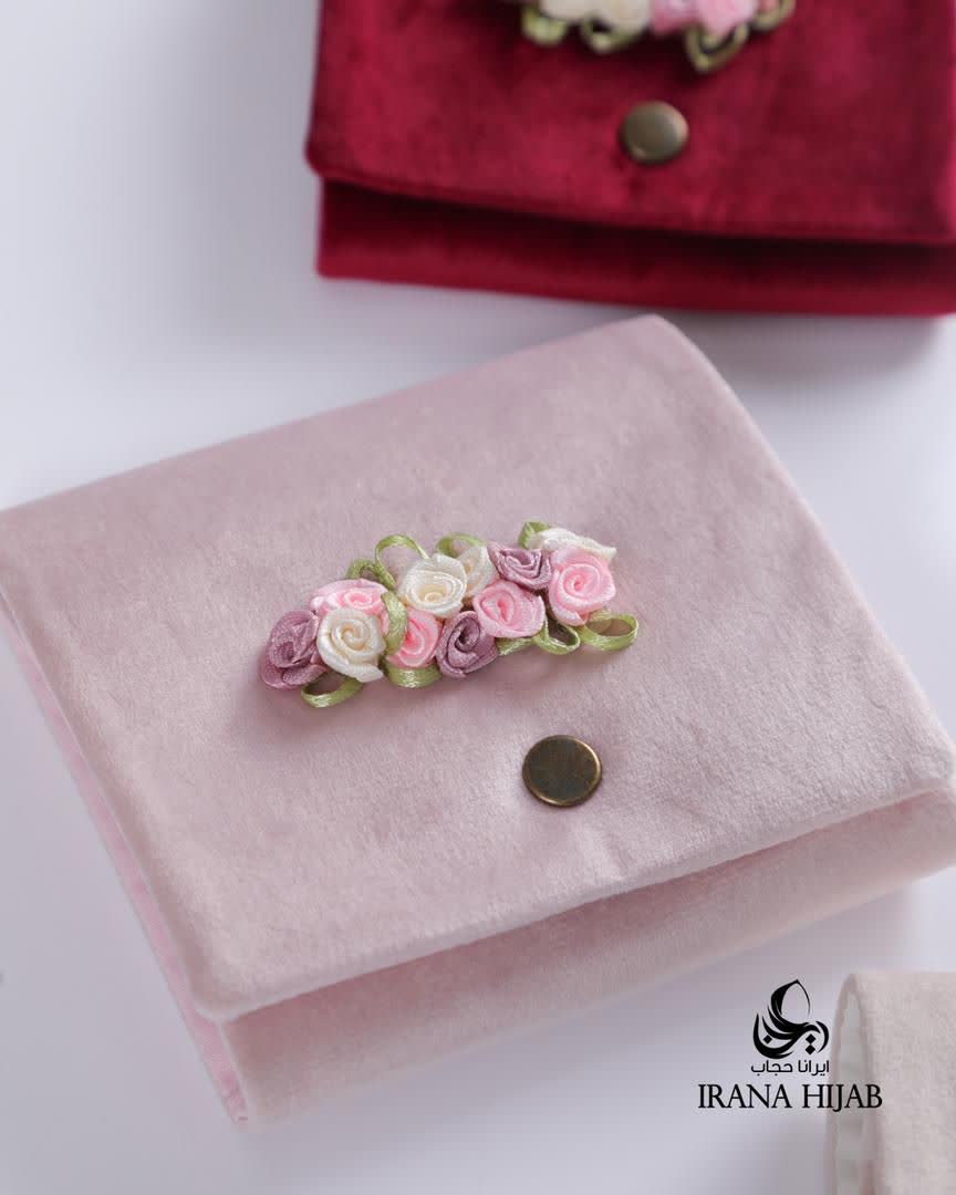 جانماز کیفی طرح مخمل ربان دوزی