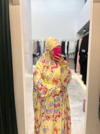 چادر نماز آستین دار طرح گل لیمویی